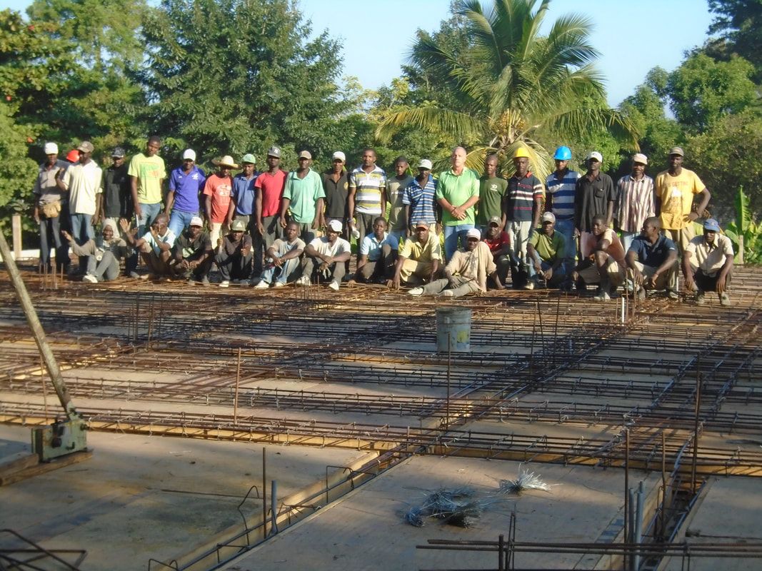 Jake Construction all-trades team at the Eye and Dental Clinic near Hinche
